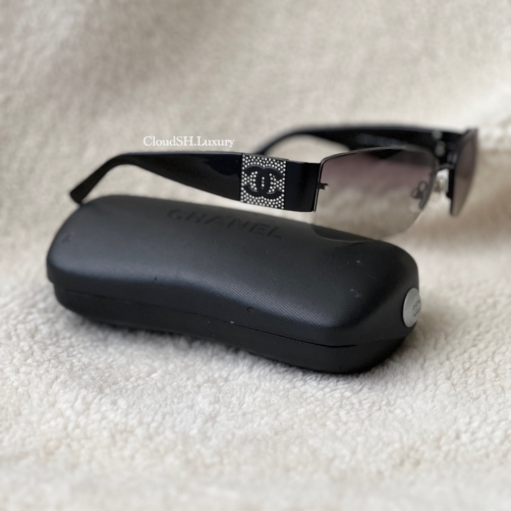 Auth Chanel Vintage Retro Black Crystal CC Logo Sunglasses - RARE